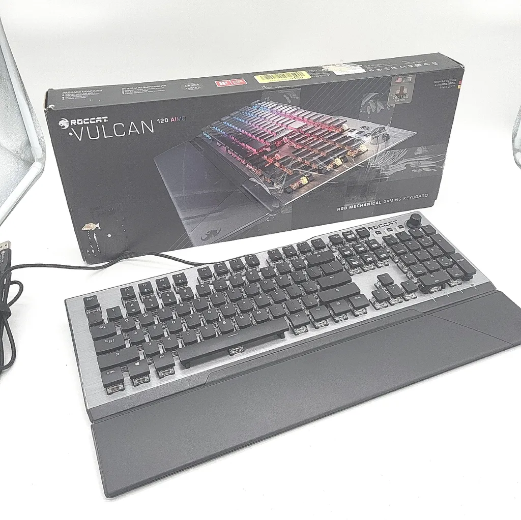 Clavier PC Gamer Roccat Vulcan 120 AIMO avec Touches Mécaniques
