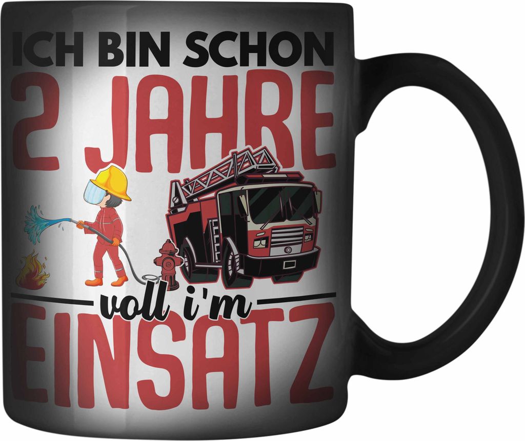Trendation - 2. Geburtstag Geschenk Jungs Feuerwehr Farbwechsel Zauber-Tasse Geschenke Zubehör Lustig Kinder Geburtstag Spruch Ich Bin 2 (Schwarz)