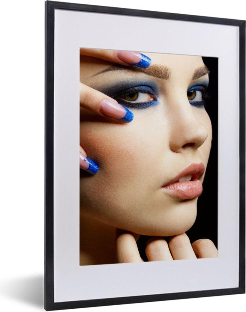 MuchoWow MuchoWow Gerahmtes Poster Blaue Nägel 30x40 cm - Poster mit zchwarzem Bilderrahmen - Wandposter Schlafzimmer