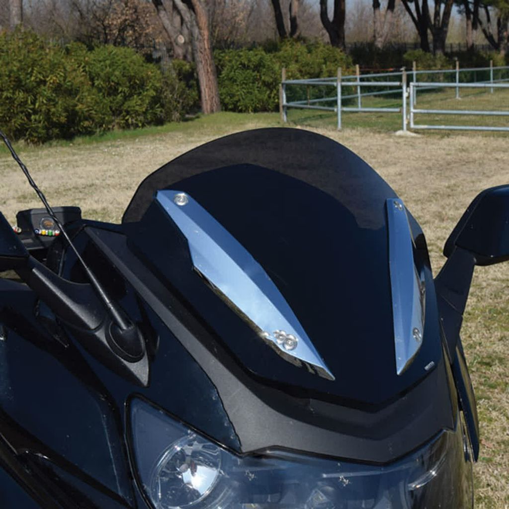 ISOTTA tiefer Windschutzscheibe dunkel rauchig 365x440x6mm mit ABE-Zulassung