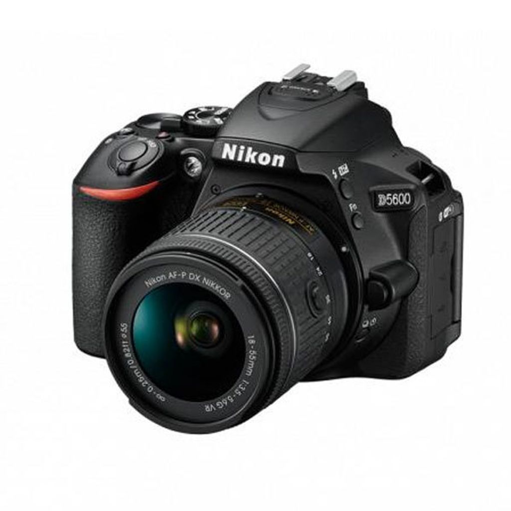 Nikon D5600 + AF-P DX 18-55mm G VR, 24,2 MP, 6000 x 4000 Produktbild 
