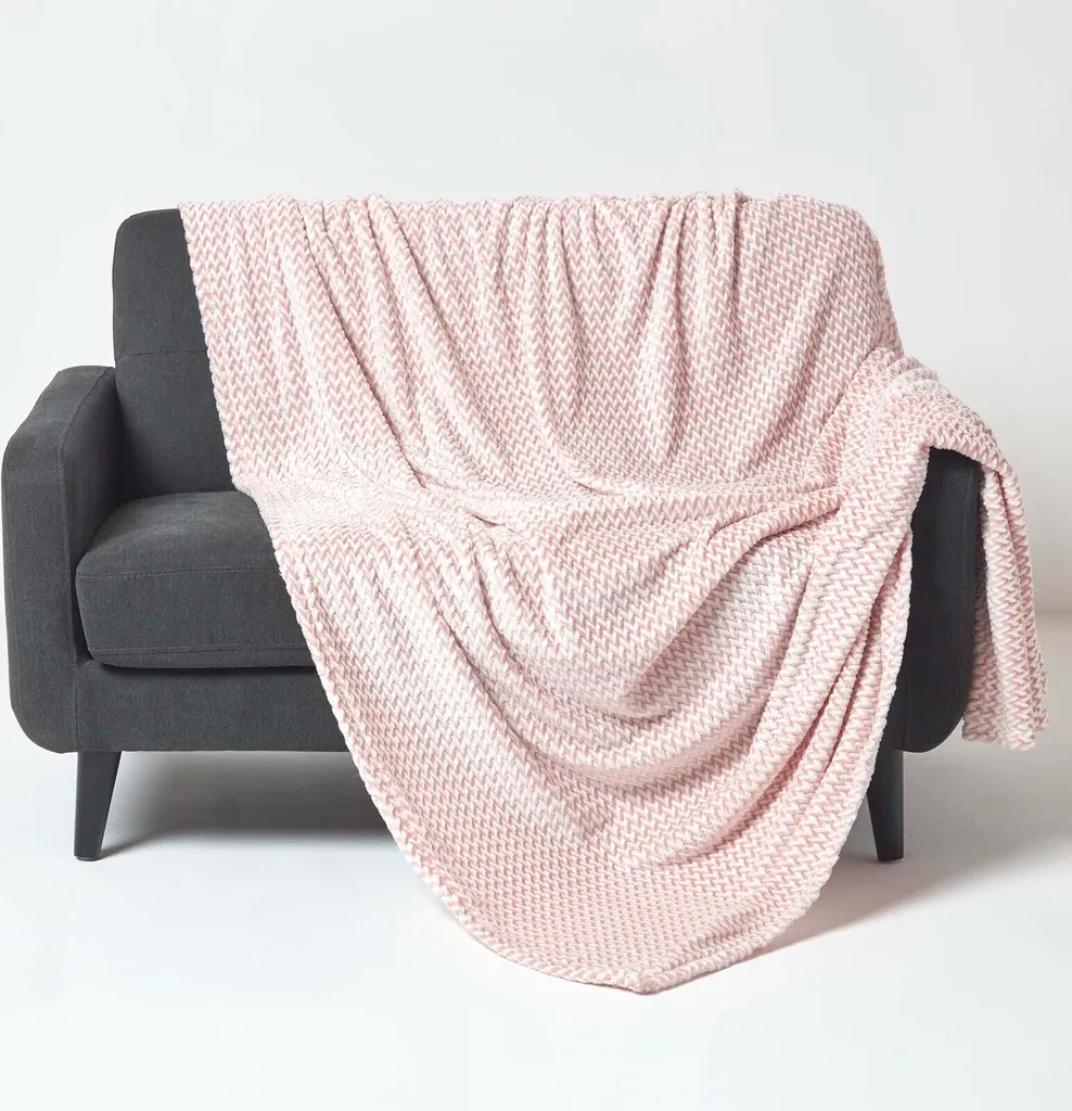 HOMESCAPES Couverture Jacquard en Velours Mora Rose Doux - 130 x 160 cm