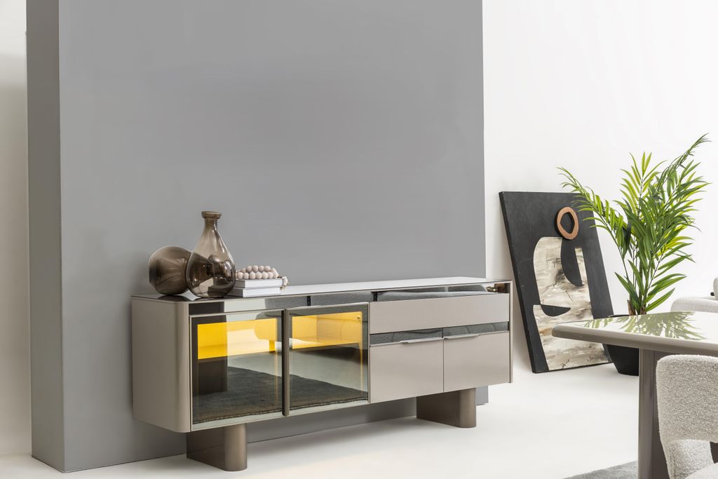 Moderner Konsolentisch – Praktischer Stauraum für Ihr Zuhause