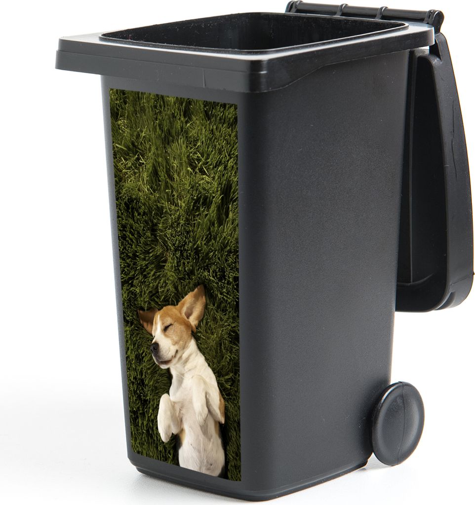 MuchoWow Mülltonnenaufkleber Im Gras schlafender Hund 44x98 cm - Containeraufkleber - Aufkleber - Mülltonnen-Aufkleber