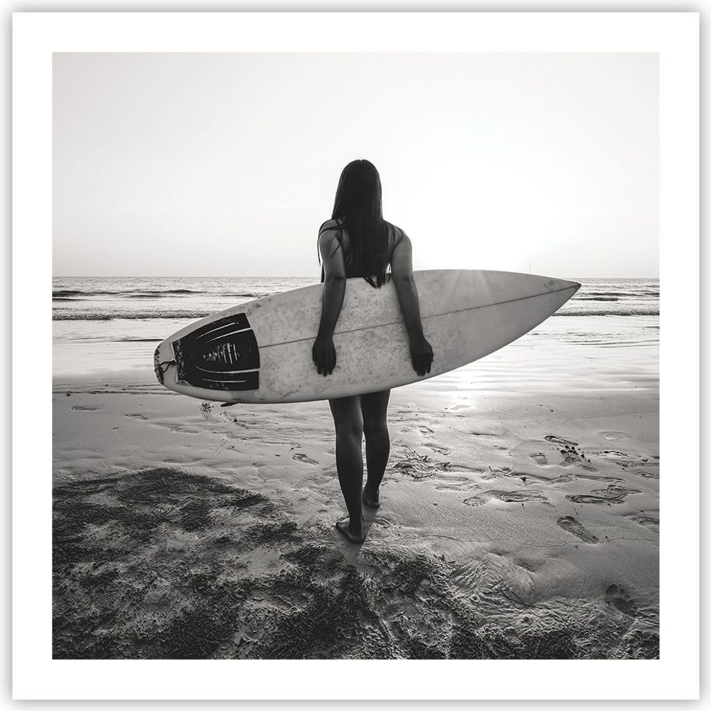 Poster - Poster ohne Rahmen - Frau Strand Surfen - 60x60 cm - Wand Bild - Wanddeko - Wandbilder - Kunstposter - Wandposter - Bilder - Kunstdruck - ...