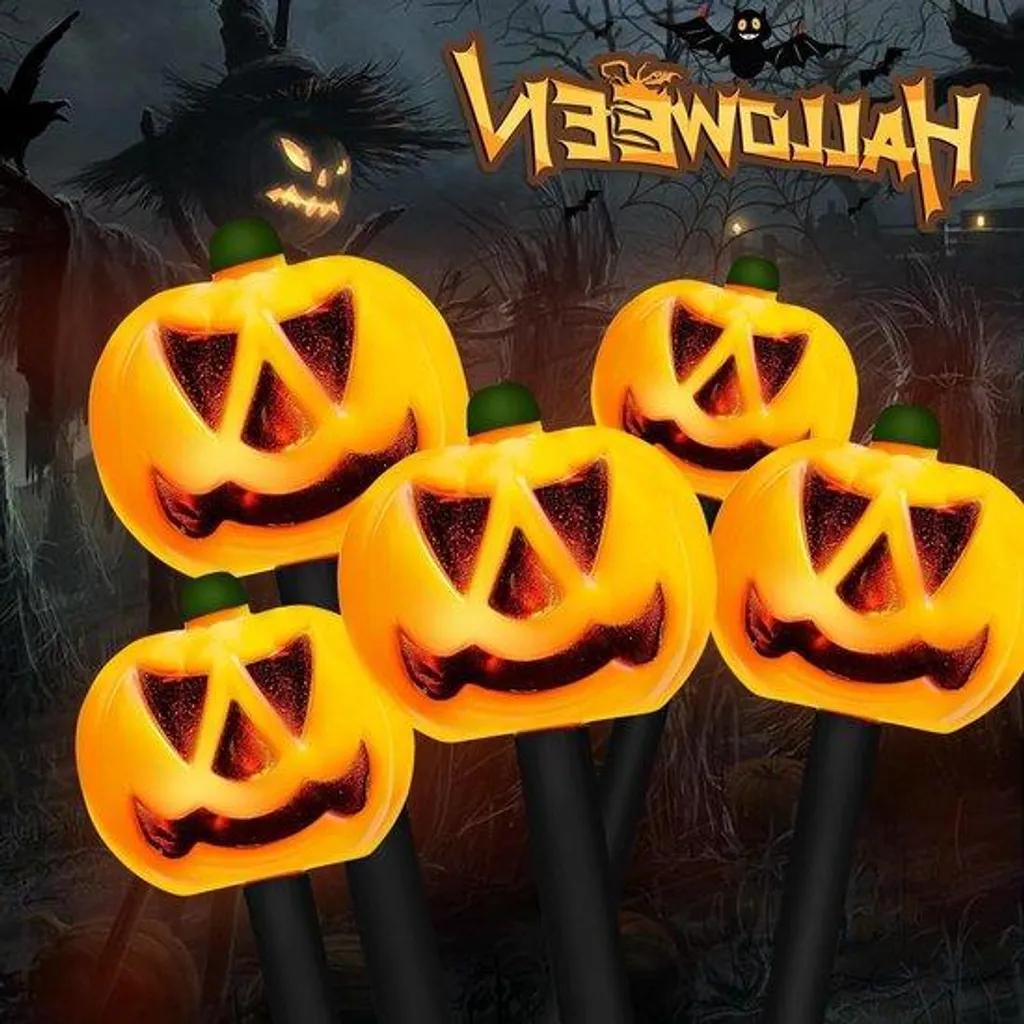 Guirlande lumineuse citrouille d'Halloween pour baliser une allée de maison