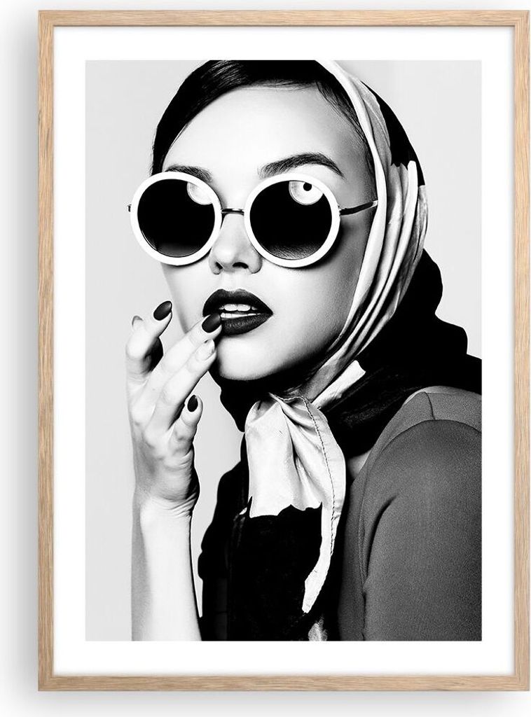 Gerahmtes Poster - Rahmen in heller Eiche - Frau Brille Jahrgang - 50x70 cm - Wand Bild - Wanddeko - Wandbilder - Kunstposter - Wandposter - Bilder...