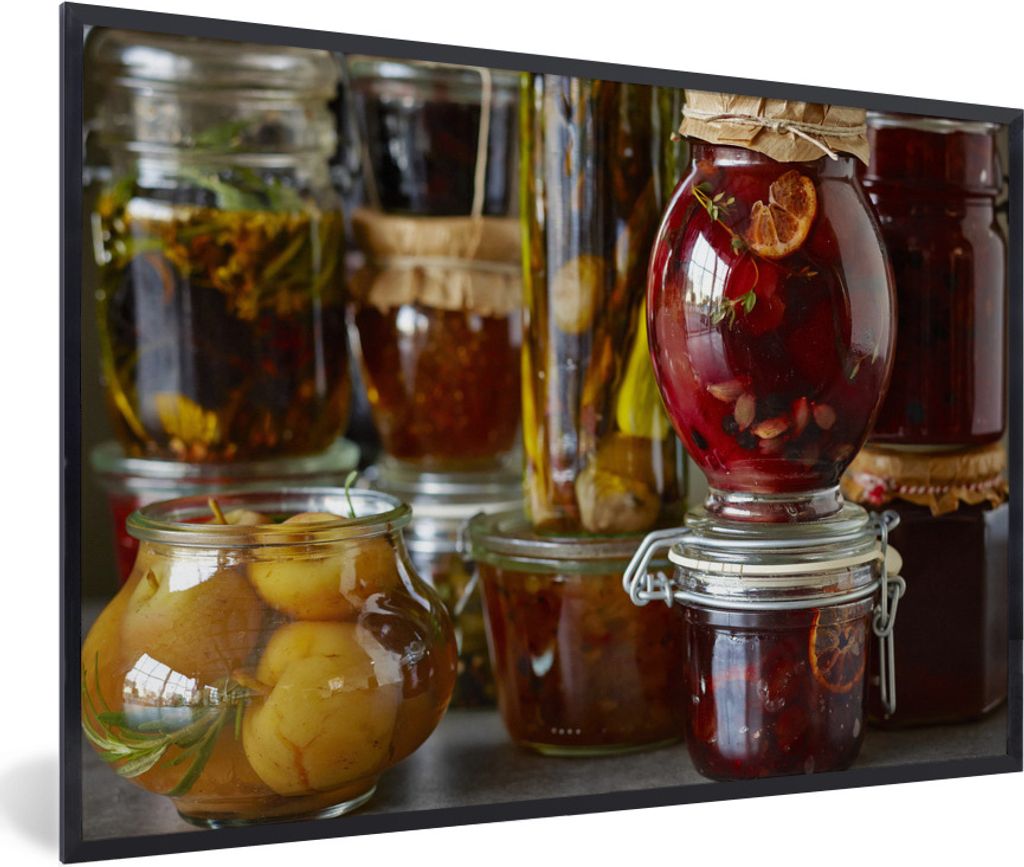 MuchoWow MuchoWow Gerahmtes Poster Nahaufnahme von Obst und Gemüse in einem Weckglas 90x60 cm - Poster mit zchwarzem Bilderrahmen - Fotorahmen...