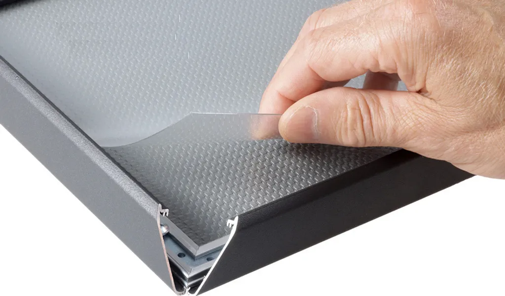 Feuille de protection antireflet A0 EUROPEL 0,7 mm pour porte-affiche