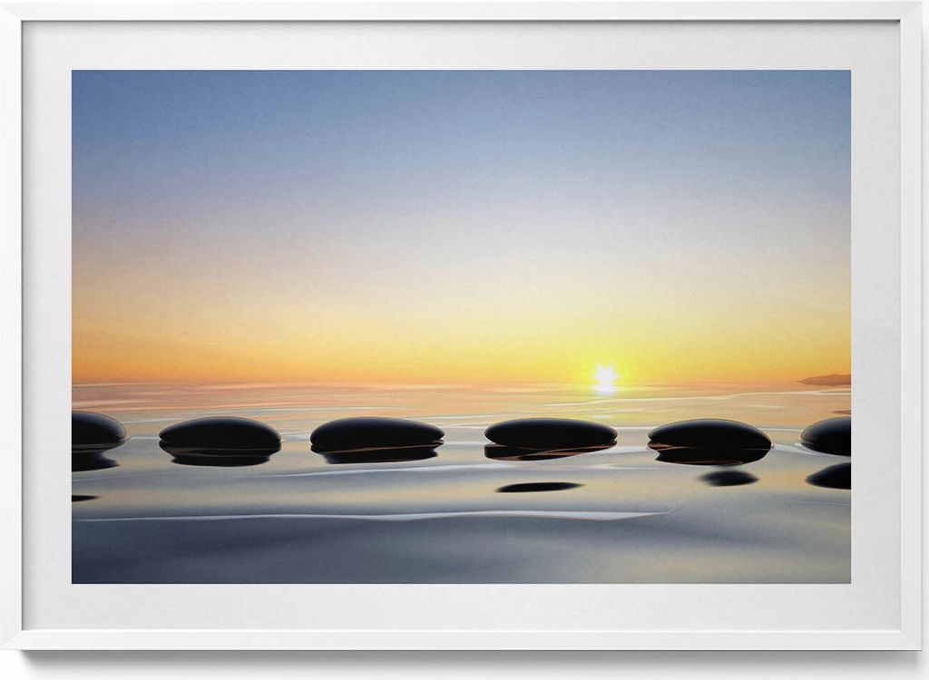Steine auf dem Wasser bei Sonnenaufgang - zen– Wandbild mit Rahmen – Gerahmtes Bild – Wanddekoration – 100x70 cm – Weiß Rahmen