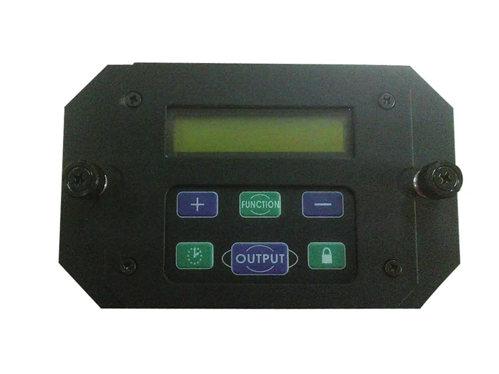 Contrôleur Automatique Eurolite LCD-2 : Finis les Jets de Fumée Manuels