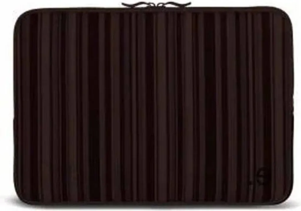 Évitez les rayures sur votre MacBook 13 avec la housse be.ez Allure Moka