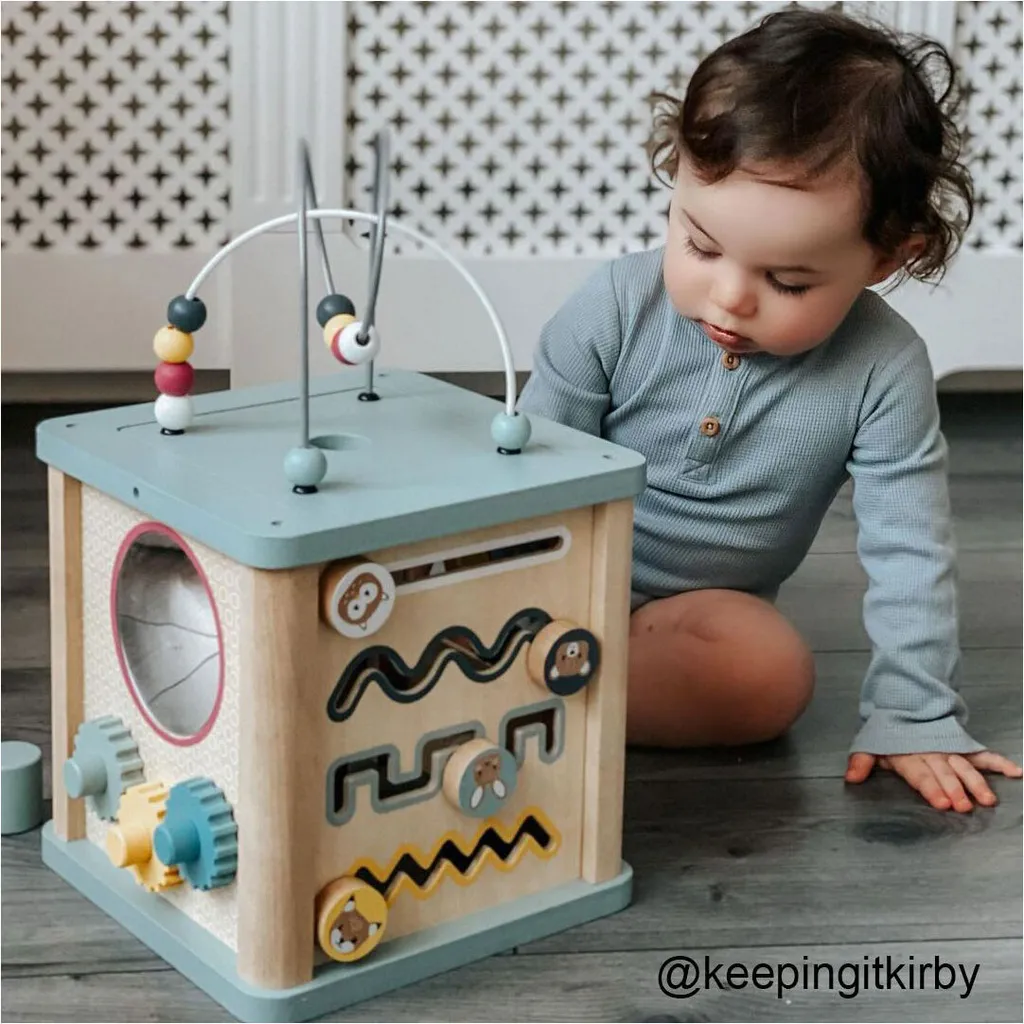 Cube d'éveil motorisé pour occuper bébé et développer sa dextérité - 6