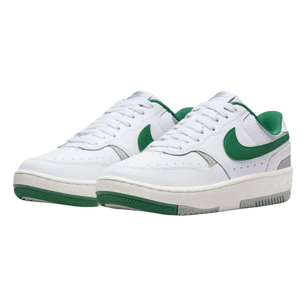 Nike Gamma Force Sneakers Damen Produktbild 