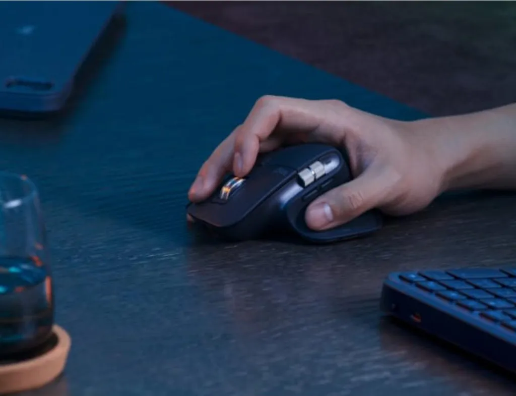 Ensemble Clavier sans fil MX Keys S avec Souris MX Master 3S de Logitech