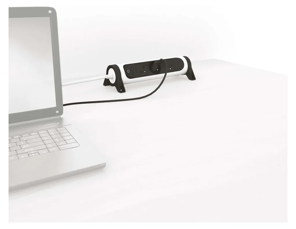 Multiprise de bureau rotative Legrand pour coin informatique et TV