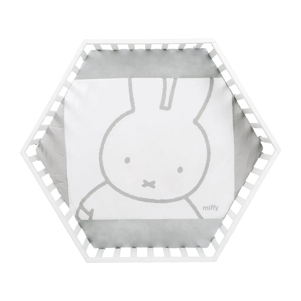 Parc bébé hexagonal blanc roba miffy : sécurité et confort dos préservé - 4