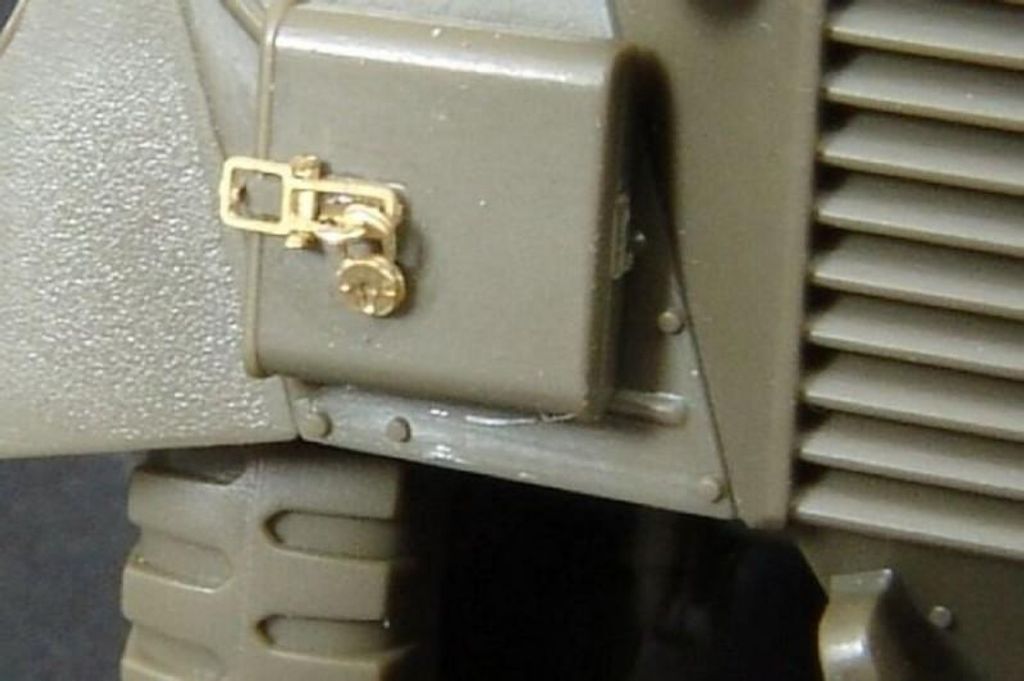 Padlocks / 1:48