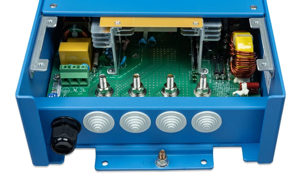 Chargeur 12V 20A Victron Centaur 3 sorties à entrée universelle mondiale - 2