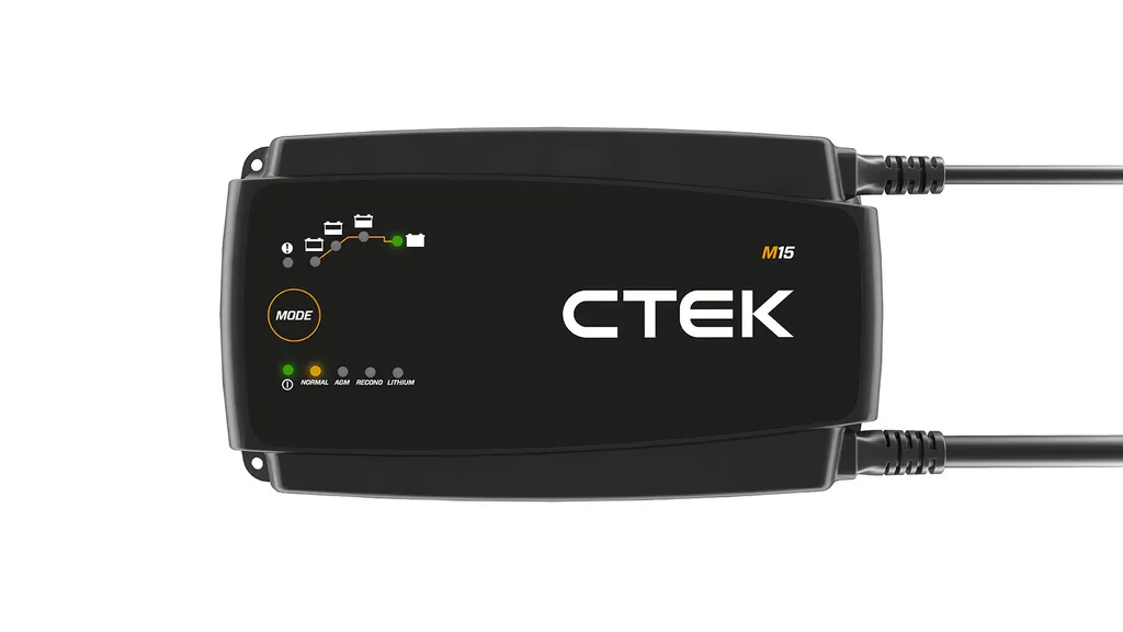 Chargeur intelligent CTEK M15 12V 15A pour batteries marine et bateau