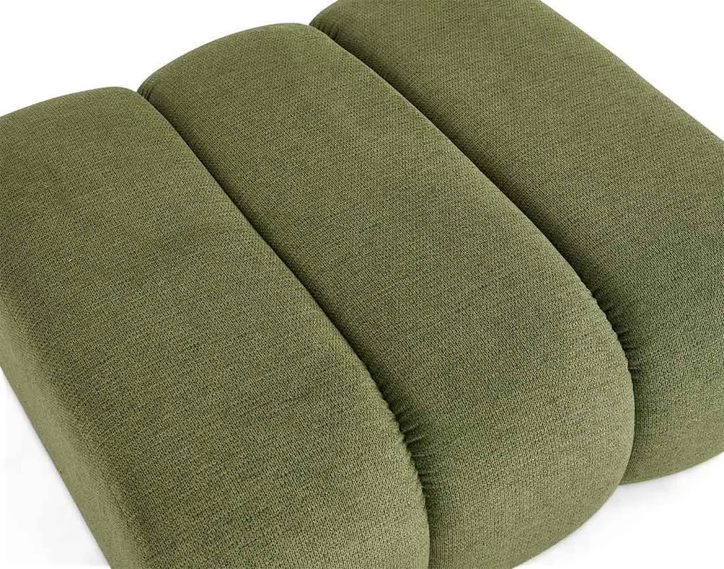 Pouf Debbie vert Lisa Design en tissu texturé doux et structure solide
