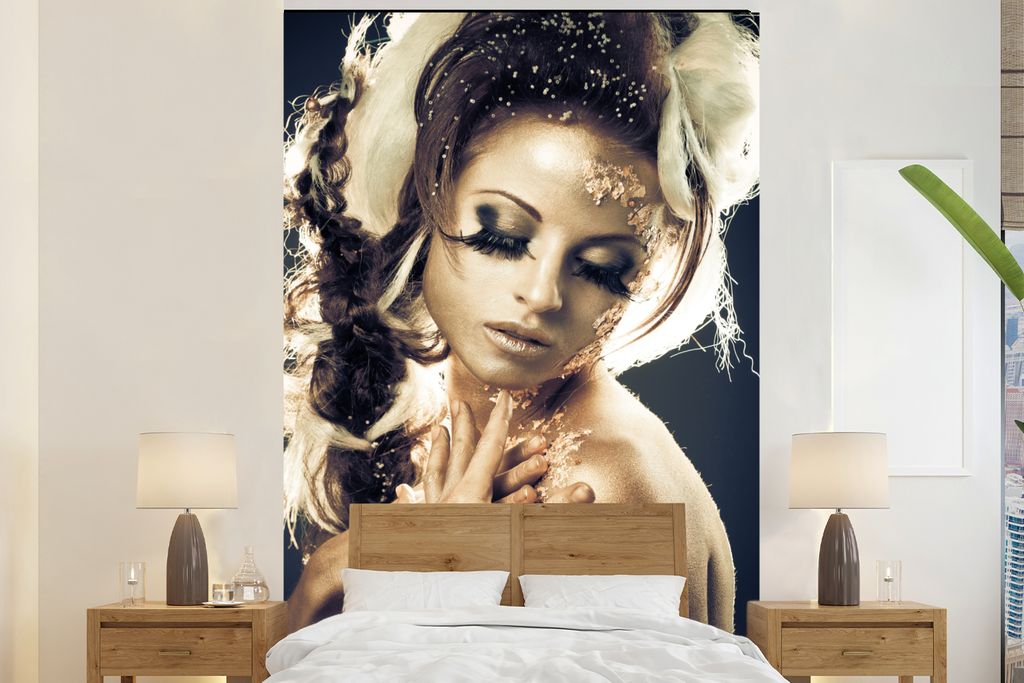 MuchoWow Fototapete für Wohnzimmer oder Schlafzimmer Wandtapete Vinyl Motivtapete Frau - Gold - Haar - 195x300 cm - Das Hintergrundbild