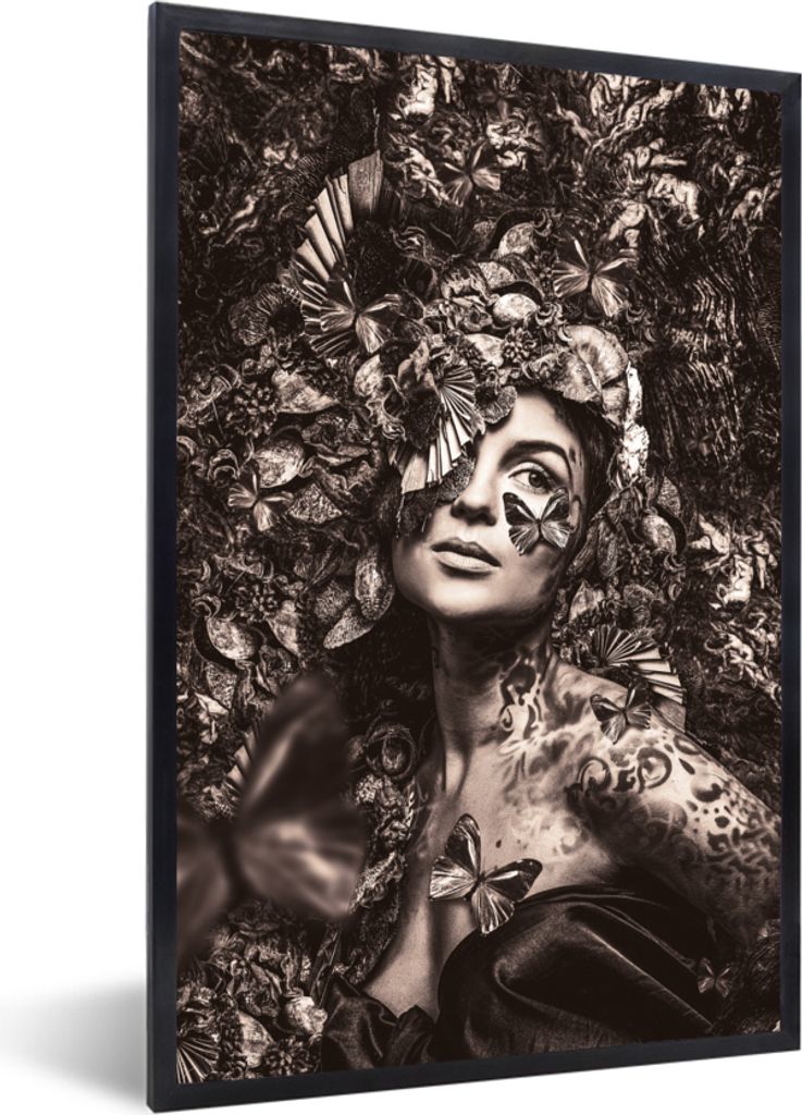 MuchoWow Gerahmtes Poster Frau - Sepia - Schmetterling 40x60 cm - Poster mit Schwarzem Bilderrahmen Wandposter Rahmen Foto Bilder - Papierdruck -...