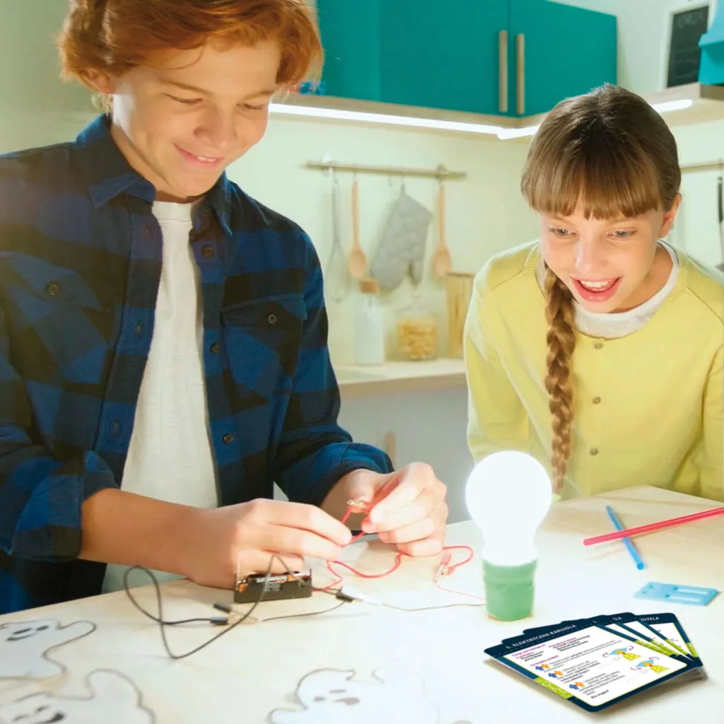 Comprendre les circuits sans danger : jeu électricité Petit génie