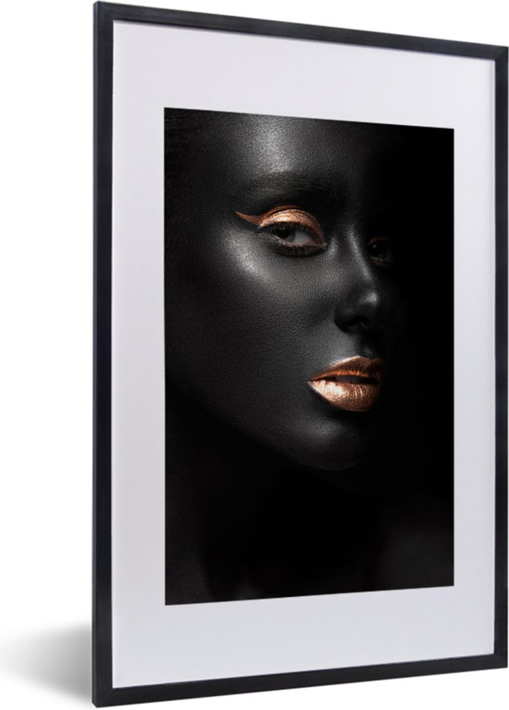 MuchoWow® Gerahmtes Poster Frau - Make-up - Kupfer - Produktbild 