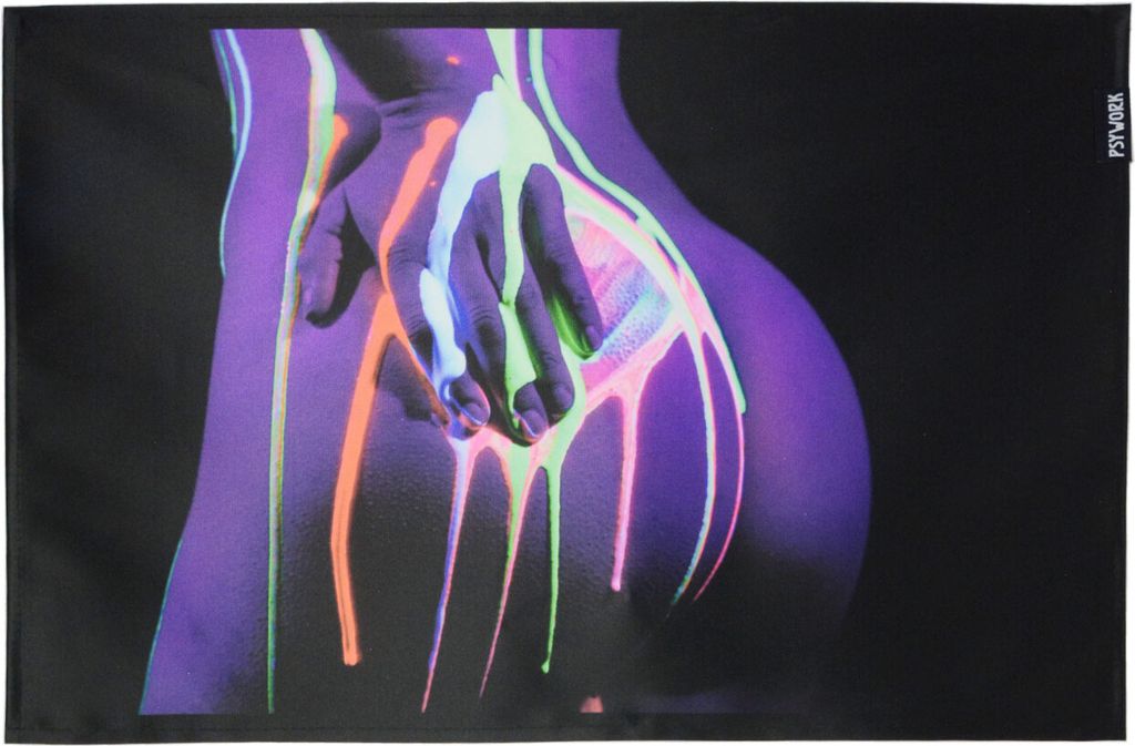 PSYWORK Schwarzlicht Stoffposter Neon "Nude Girl UV Color Splash 3", 40x60cm