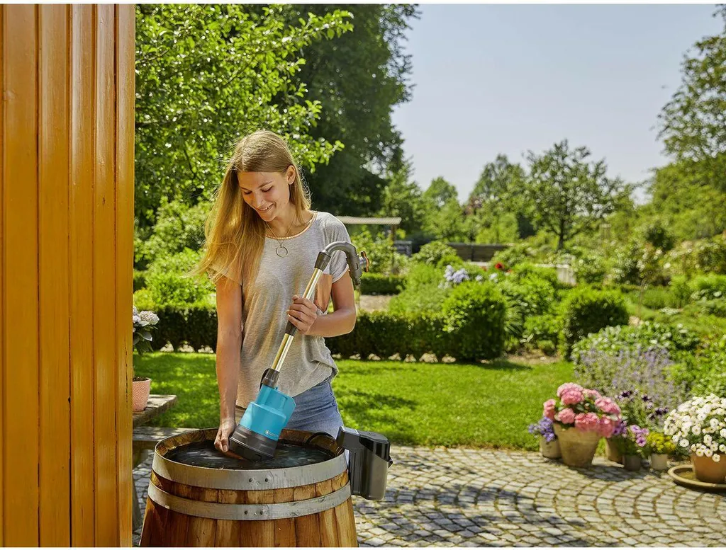 Pompe pour récupérateur d'eau de pluie Gardena 14602-20 sans fil 18V