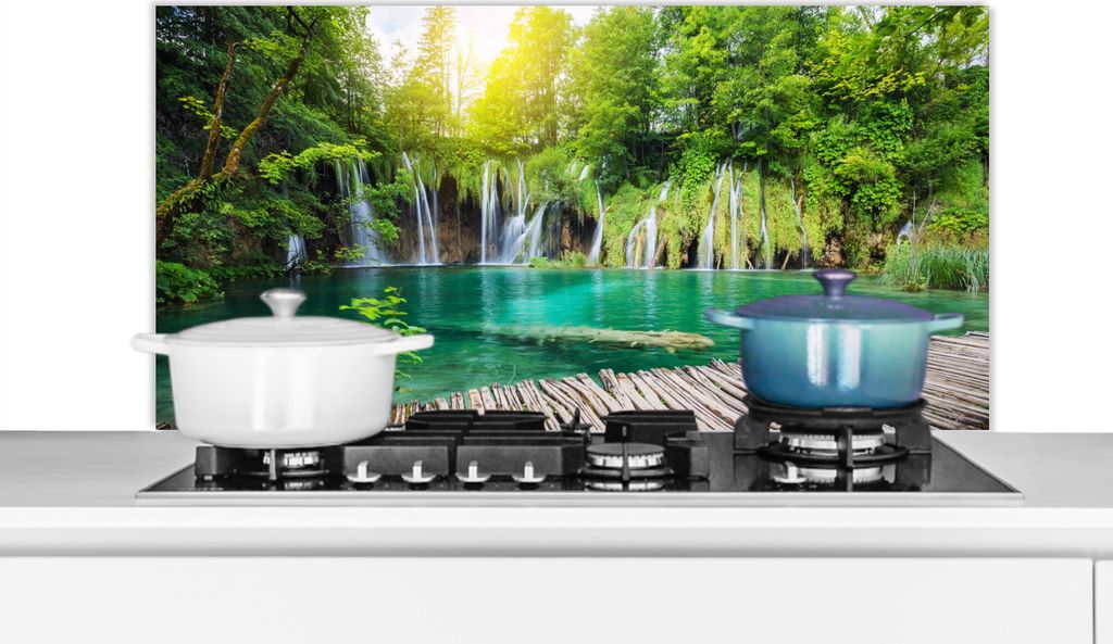 KitchenYeah Spritzschutz Küche - Küchenrückwand - Wandschutz für Herd und Spüle - Brücke - Wasserfall - Natur 100x50 - Alu-Dibond (Alterna...