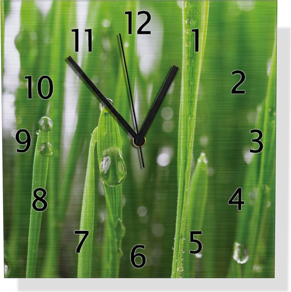 Wallario Design Wanduhr Wassertropfen an Grashalmen aus Aluverbund, Größe 30 x 30 cm