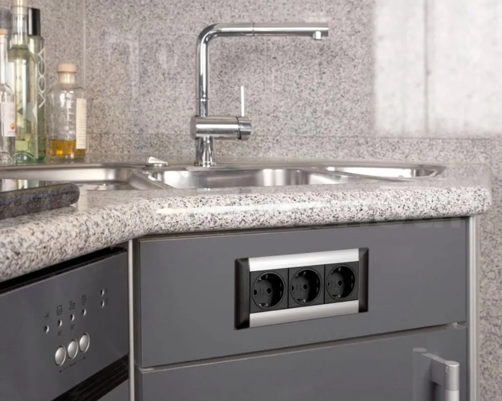 Prise Double Encastrée EVOline Frame Dock Argent avec Câble de 3 Mètres - 5