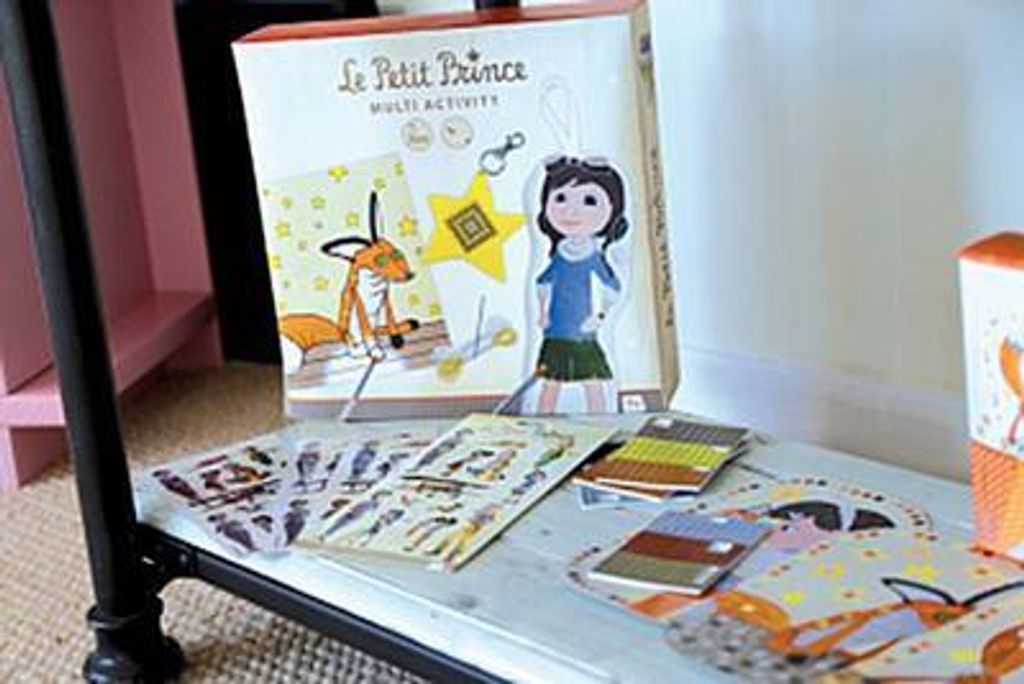 Avenue Mandarine CO062O - Der kleine Prinz, Multi-Activity Set, 1 Ausmalbild, 1 Stickanhänger, 1 Puppe zu Bemalen