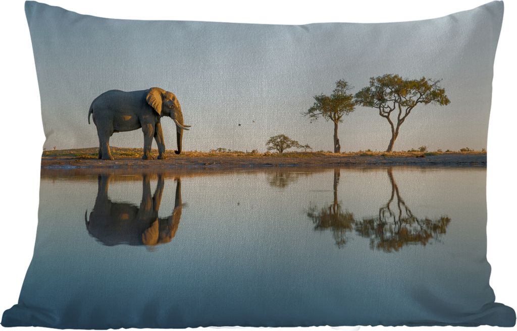 MuchoWow Outdoor Kissen - Elefant - Wasser - Bäume - Tiere - Natur - 50x30 cm - Wetterfest - Lounge Kissen - Sofa kissen - Wohnzimmer Dekoration