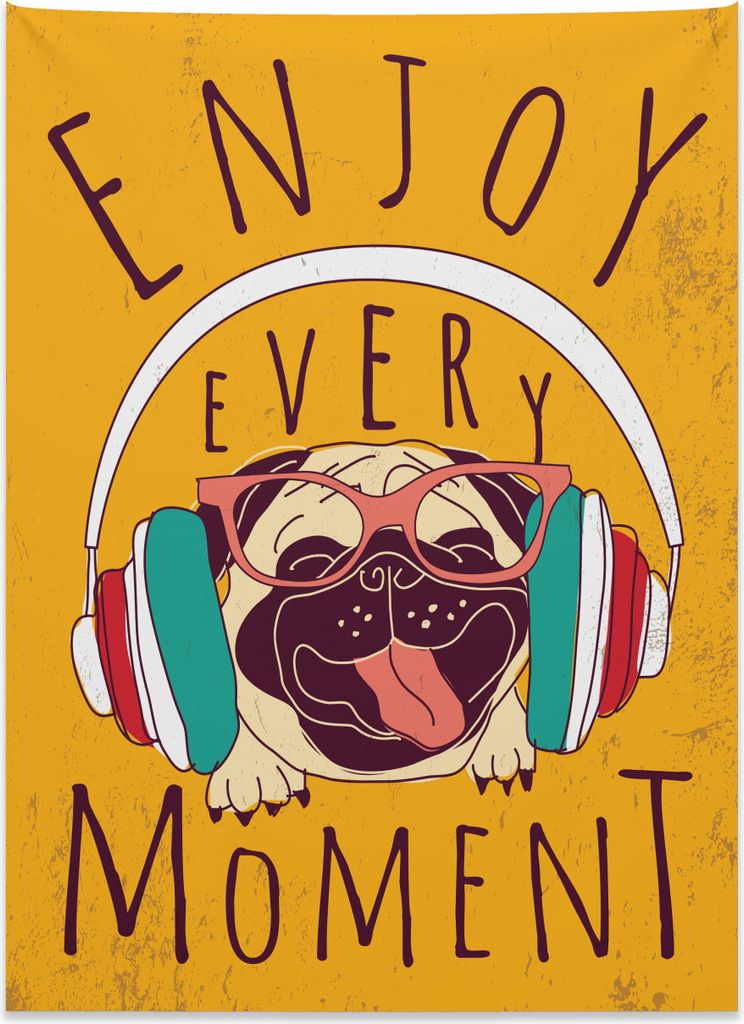 Abakuhaus Mops Wandteppich, Happy Dog Musik hören aus Weiches Mikrofaser Stoff Kein Verblassen Klare Farben Waschbar, 110 x 150 cm, Mehrfarbig Rin...