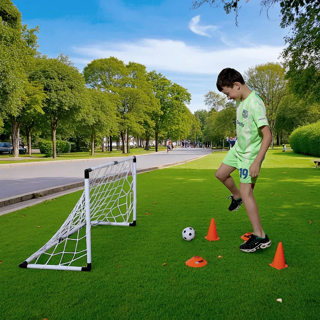 Cage de football avec 4 plots d'entraînement foot pour jardin et club