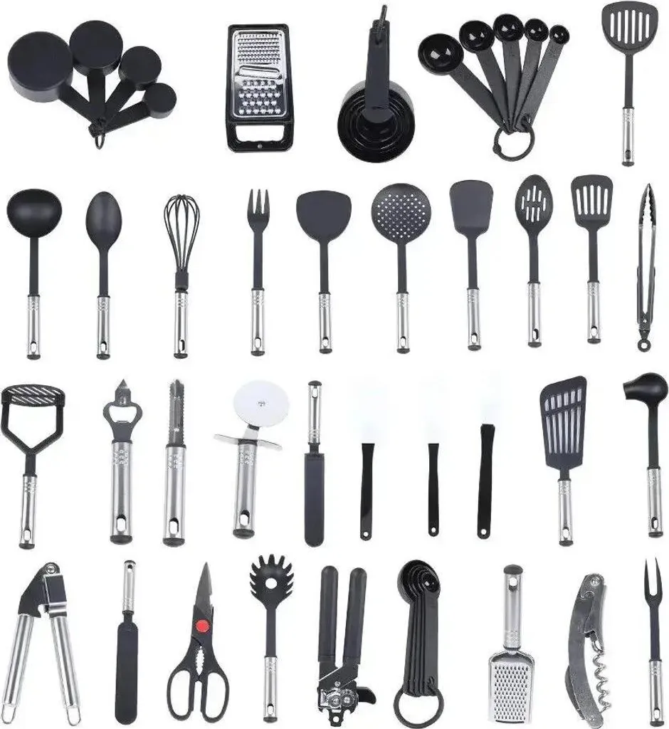 Set Utensili Cucina Design Nero - L'Eleganza del Silicone Professionale