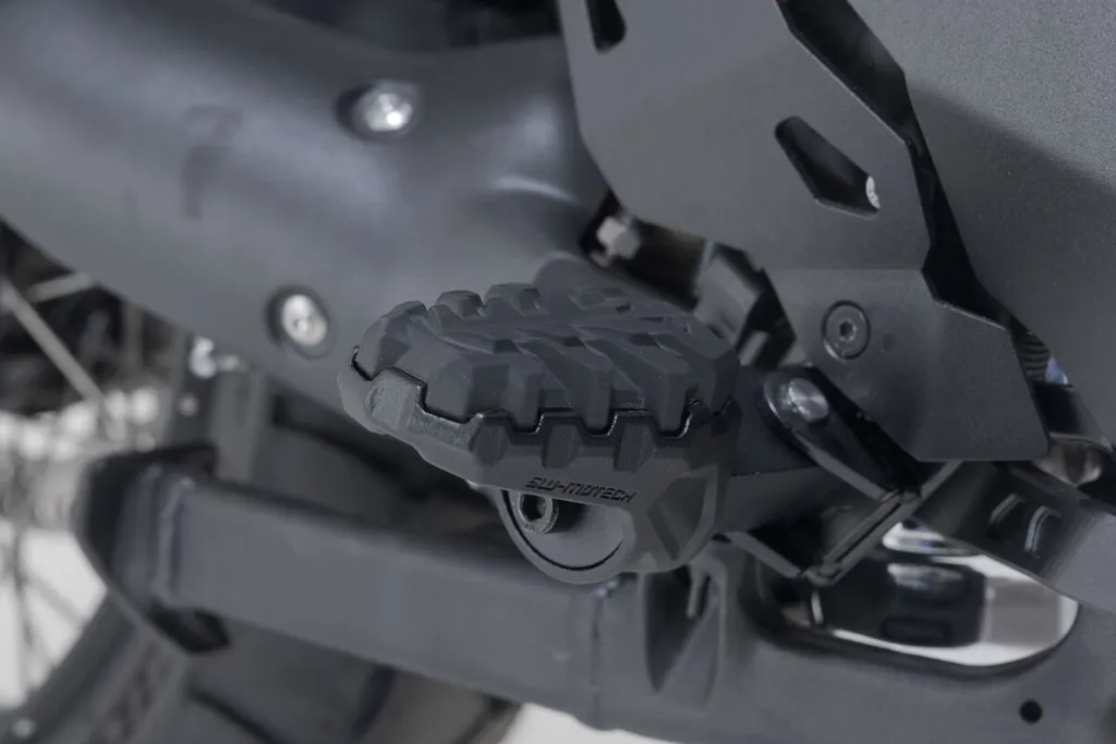Repose-pieds Sw-motech Evo FRS.07.112.10302/B pour moto BMW GS