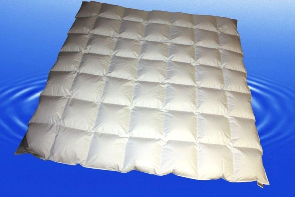 Betten Hofmann White Sibiria Schneegänseflaum leichte Daunendecke Bettdecke 7x7 200x200 cm