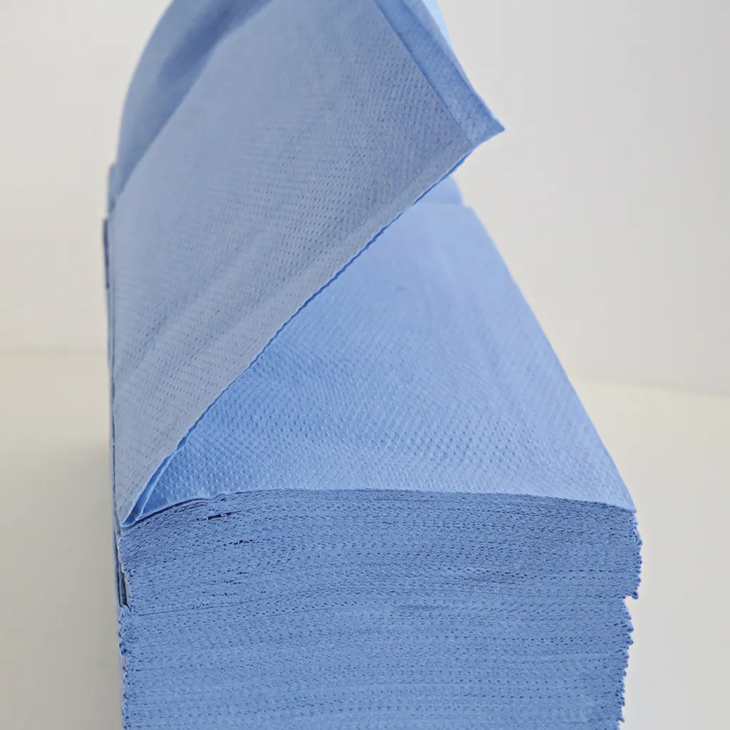 Essuie-mains papier HYGOSTAR 2 plis bleu 25x23 cm pliage en V paquet 3150