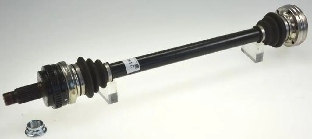 Remplacer votre arbre d'entraînement BMW E92 E93 avec LÖBRO 305162 OE