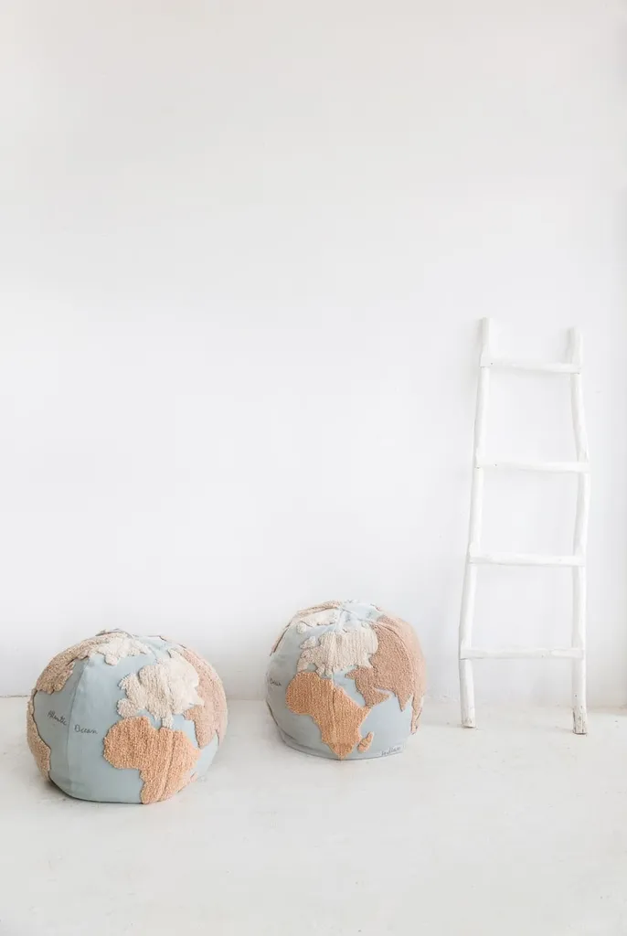 Sac de siège WORLD MAP 50x50 cm en toile résistante avec zip invisible