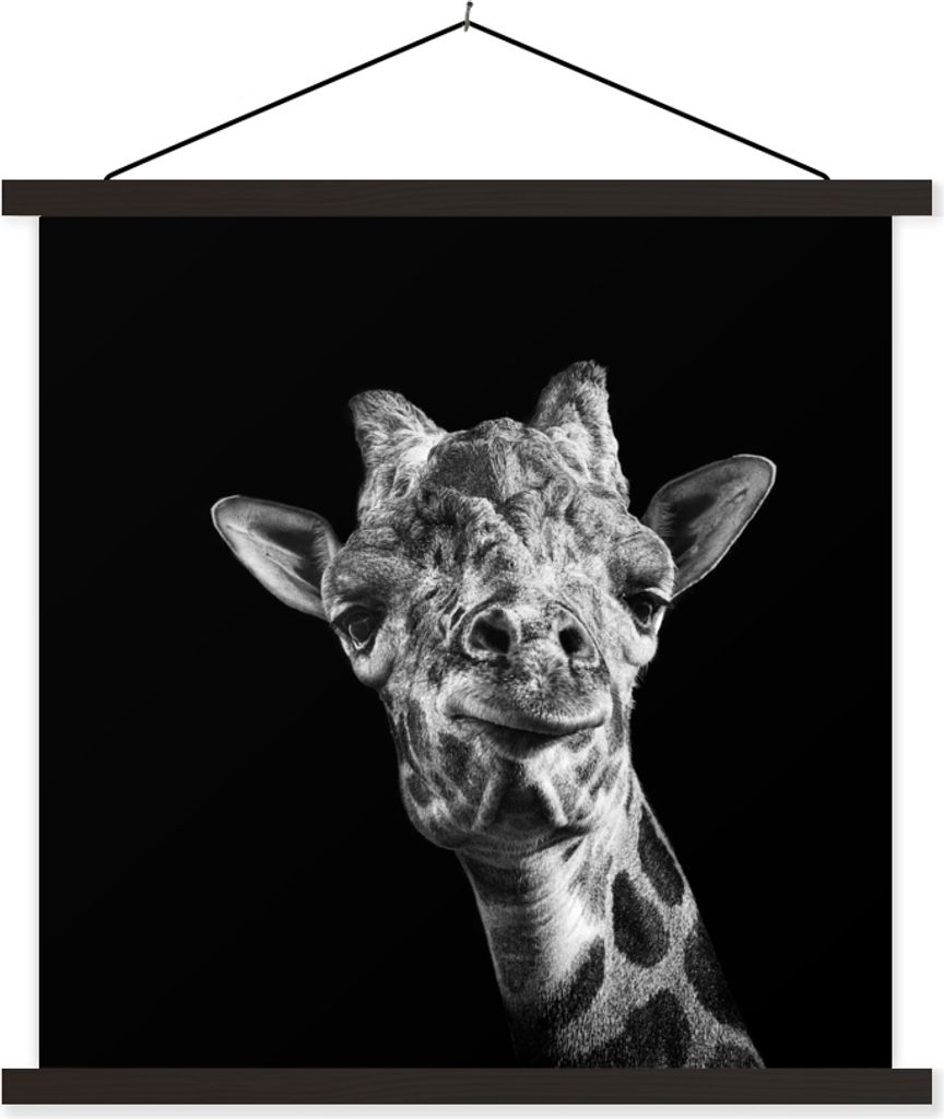 MuchoWow Textilposter Giraffe vor schwarzem Hintergrund in schwarz und weiß 40x40 cm mit schwarzem Rahmen - Fotos