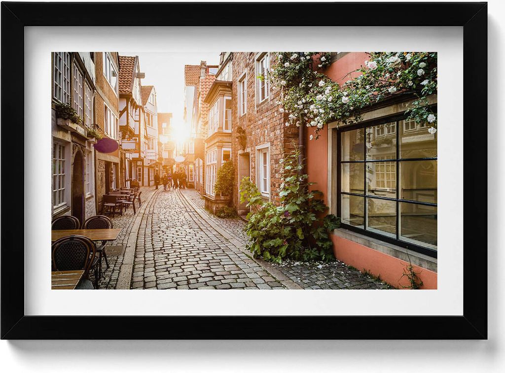 Italienische Straße zwischen Gebäuden– Wandbild mit Rahmen – Gerahmtes Bild – Wanddekoration – 30x20 cm – Schwarz Rahmen