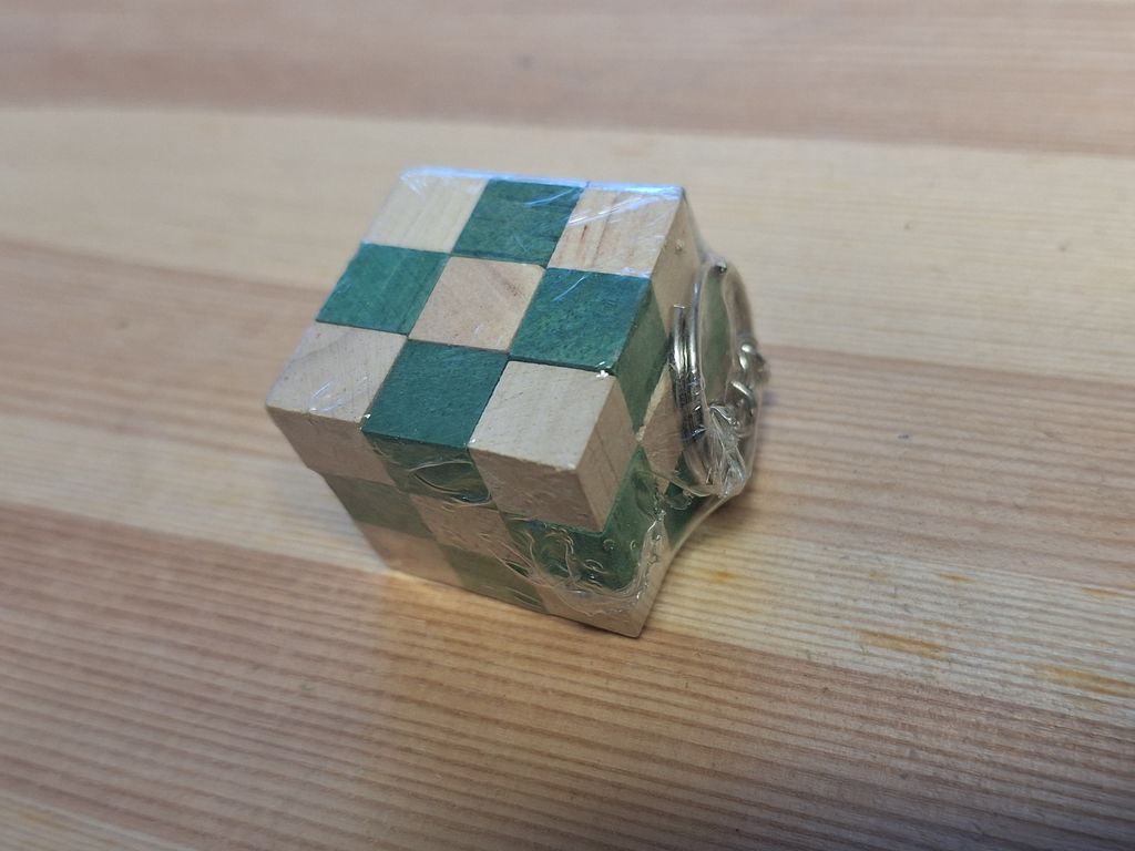 Holz Schlangenwürfel - Schlüsselanhänger Würfel Produktbild 