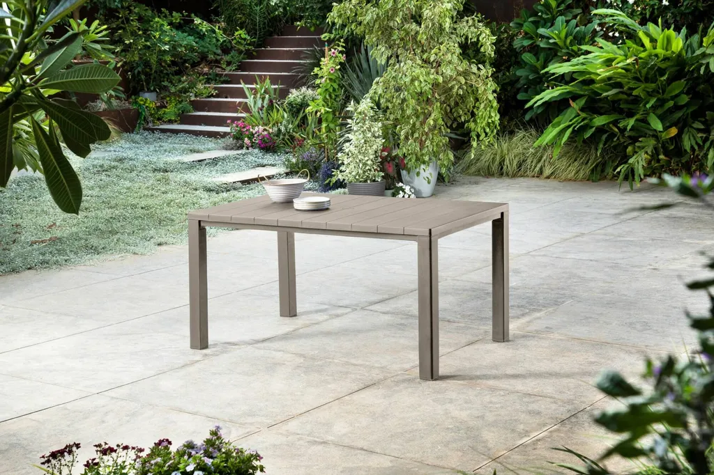 Table de repas KETER Julie aspect bois - Résine résistante Cappuccino