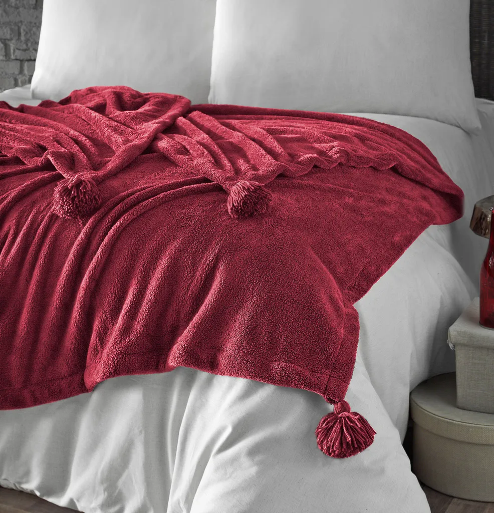 L'Essentiel Linge de Maison Puffy DCH1152 Couette 100% Polyester Rouge