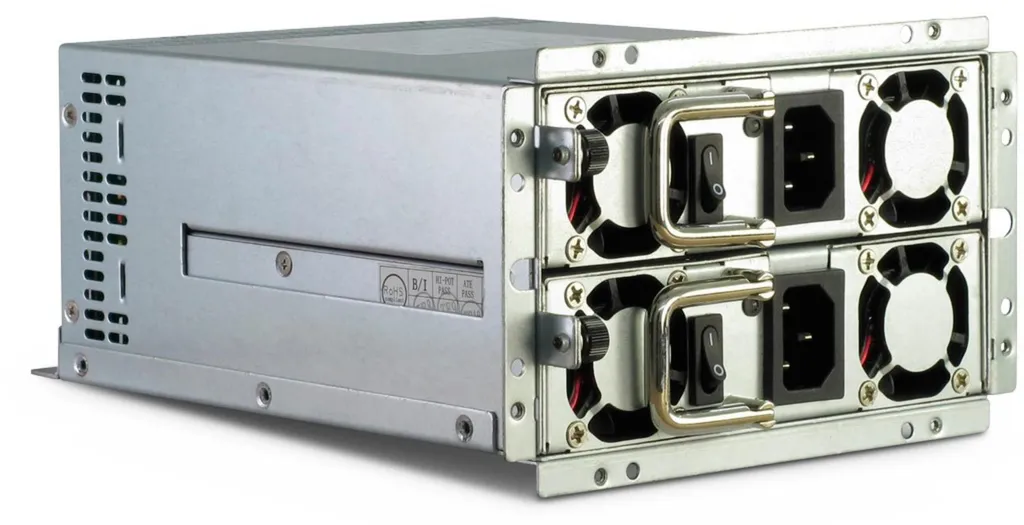 Évitez les Pannes Serveur avec l'Alimentation Redondante Inter-Tech 2x450W